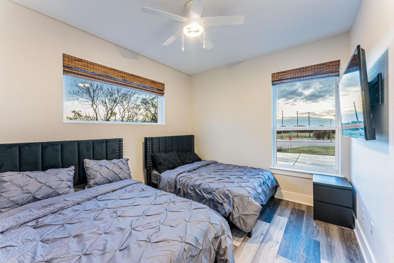 Luxury Home With Rooftop Views Dallas Exteriör bild